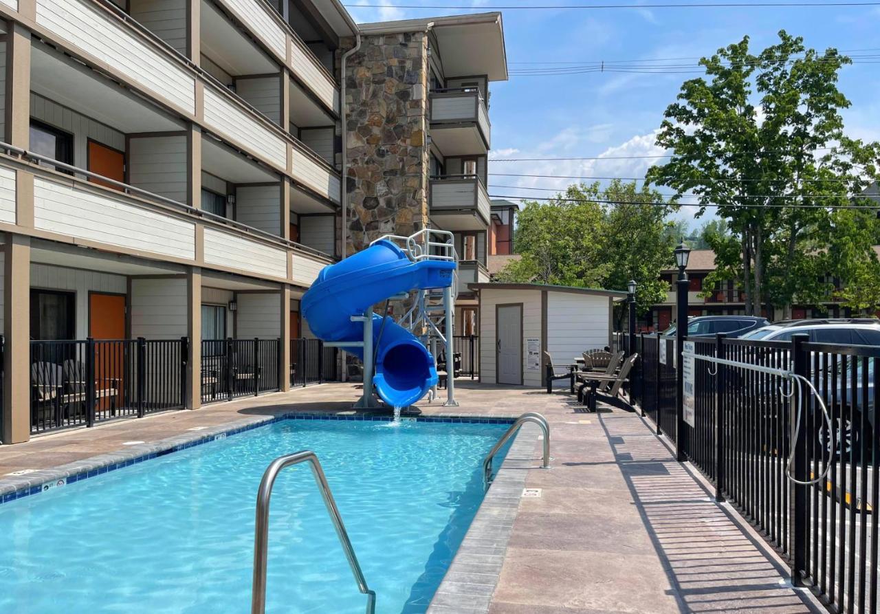 Howard Johnson By Wyndham Downtown Gatlinburg Exterior foto