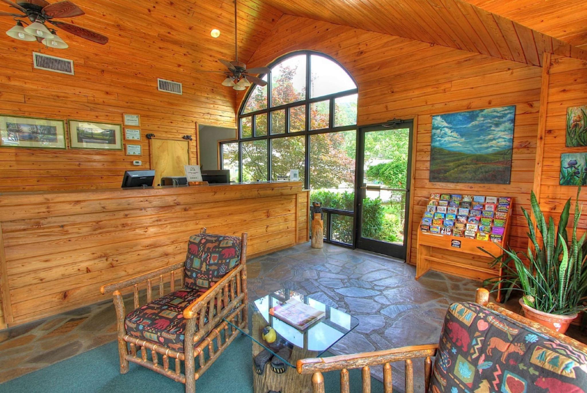 Howard Johnson By Wyndham Downtown Gatlinburg Exterior foto